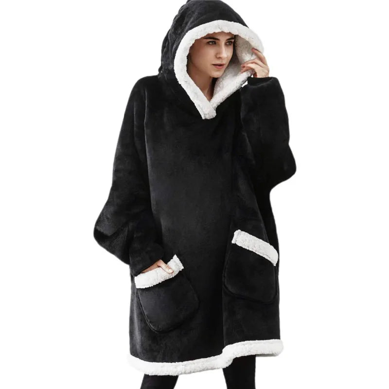 Oversized Hoodie Blanket – Plaid Fleece Sweatshirt with Sleeves for Women